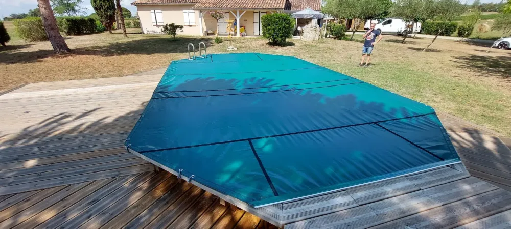 Fixation de bâches pvc sur mesure près de Agen 